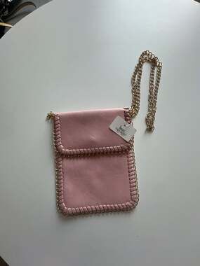 Bon Voyage Pink Faux Leather Chain Trim Crossbody Phone Bag